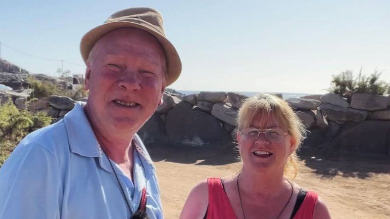 “Vi är inte på någon charterresa. Du kan inte vara det i sex månader. Då mår inte levern så bra. Det är värmen vi vill åt”, säger de. Foton: Privat